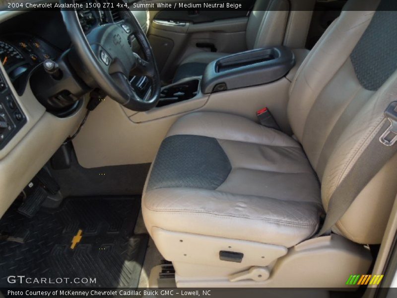 Summit White / Medium Neutral Beige 2004 Chevrolet Avalanche 1500 Z71 4x4