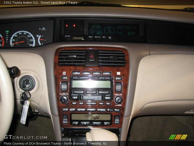 Desert Sand Mica / Taupe 2001 Toyota Avalon XLS