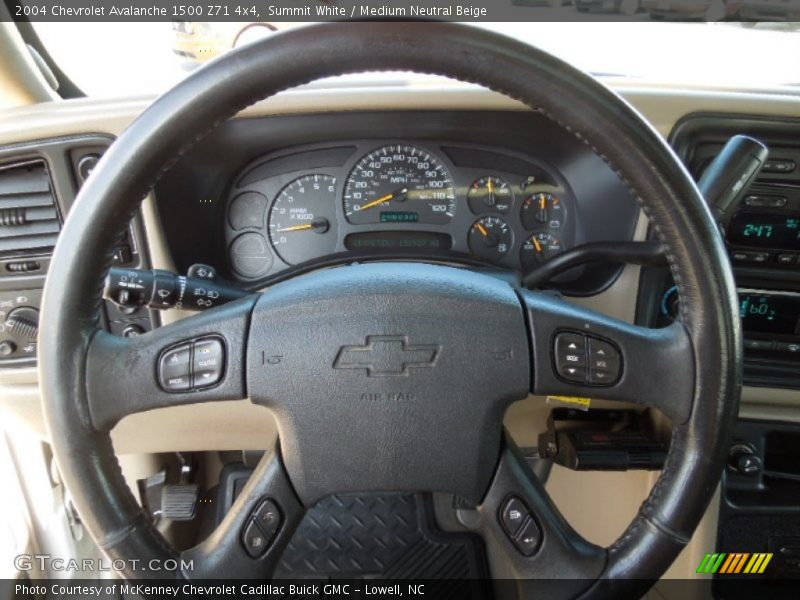 Summit White / Medium Neutral Beige 2004 Chevrolet Avalanche 1500 Z71 4x4