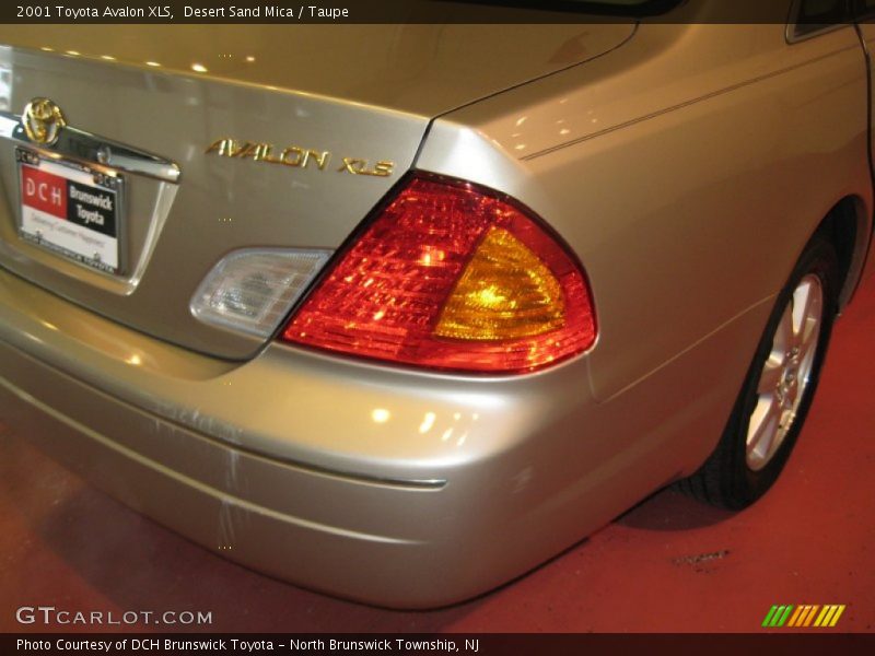 Desert Sand Mica / Taupe 2001 Toyota Avalon XLS