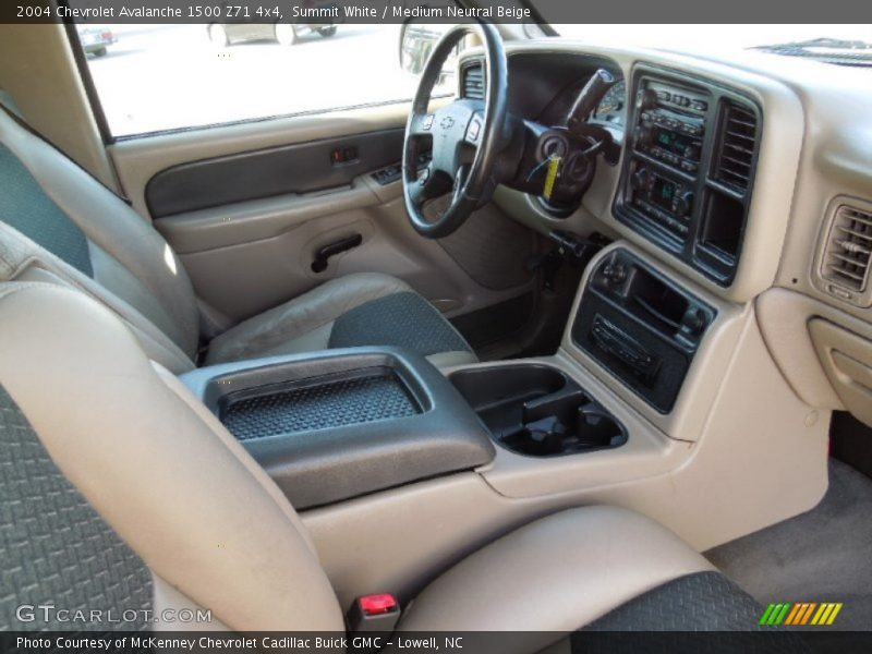 Summit White / Medium Neutral Beige 2004 Chevrolet Avalanche 1500 Z71 4x4