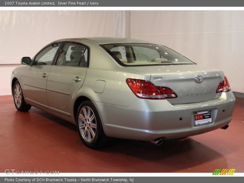 Silver Pine Pearl / Ivory 2007 Toyota Avalon Limited