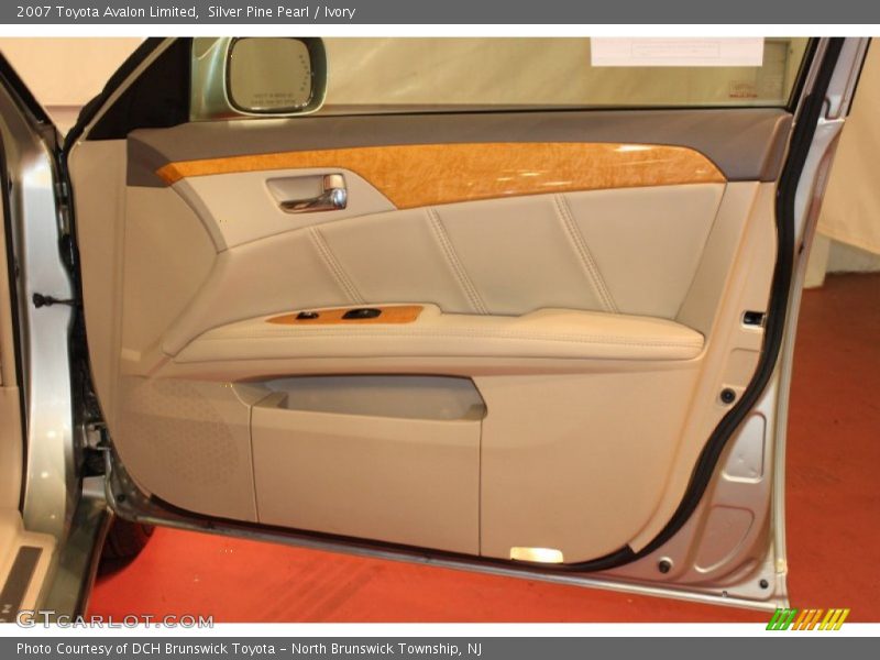 Silver Pine Pearl / Ivory 2007 Toyota Avalon Limited