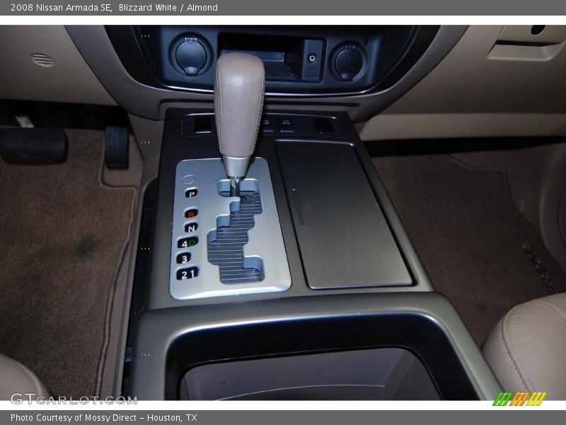 Blizzard White / Almond 2008 Nissan Armada SE