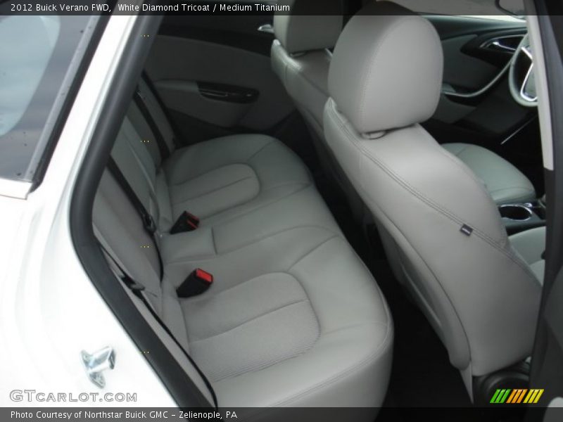 White Diamond Tricoat / Medium Titanium 2012 Buick Verano FWD