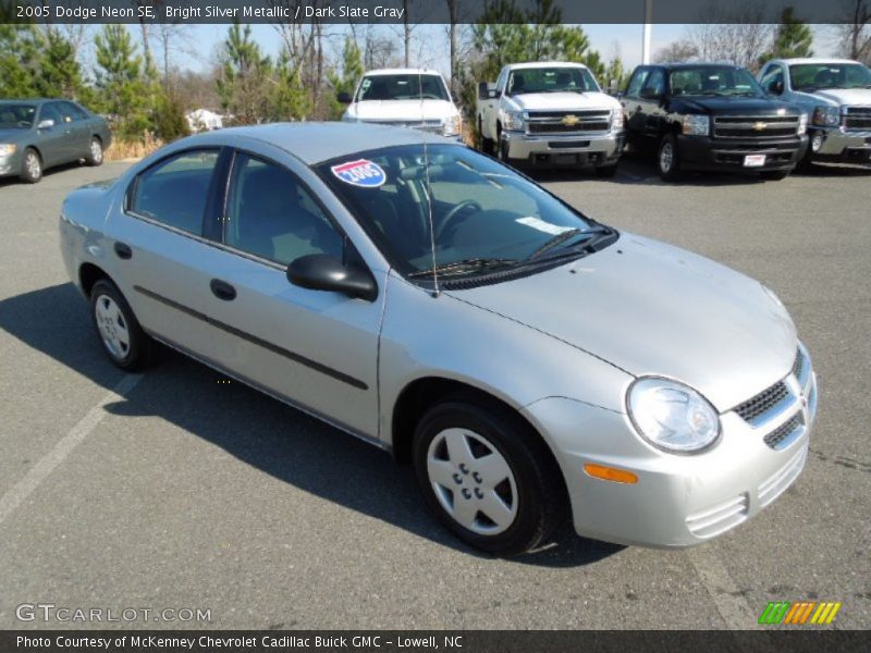 Bright Silver Metallic / Dark Slate Gray 2005 Dodge Neon SE