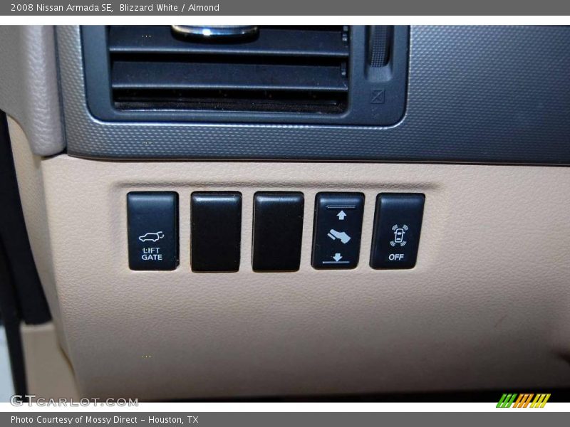 Blizzard White / Almond 2008 Nissan Armada SE