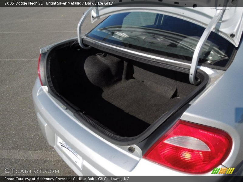 Bright Silver Metallic / Dark Slate Gray 2005 Dodge Neon SE