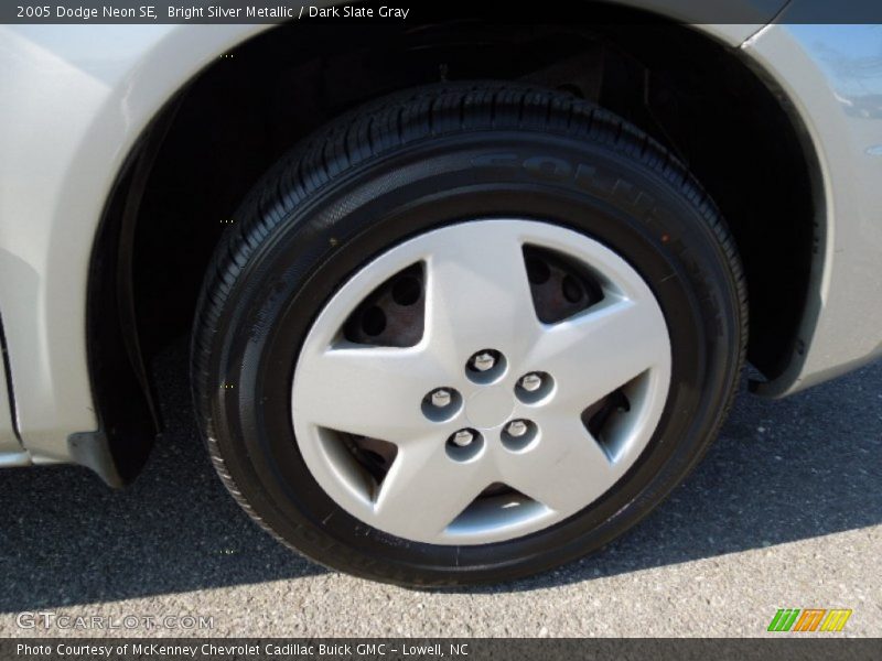 Bright Silver Metallic / Dark Slate Gray 2005 Dodge Neon SE