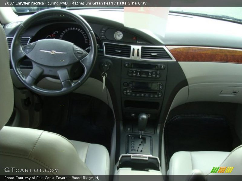 Magnesium Green Pearl / Pastel Slate Gray 2007 Chrysler Pacifica Touring AWD