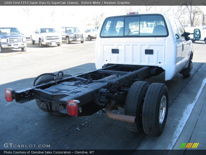 Oxford White / Medium Graphite 1999 Ford F350 Super Duty XL SuperCab Chassis