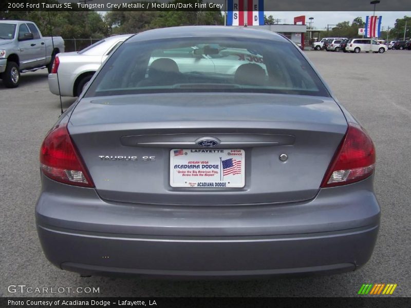 Tungsten Grey Metallic / Medium/Dark Flint Grey 2006 Ford Taurus SE