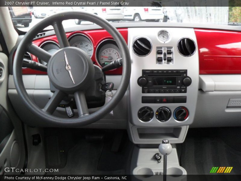 Dashboard of 2007 PT Cruiser 