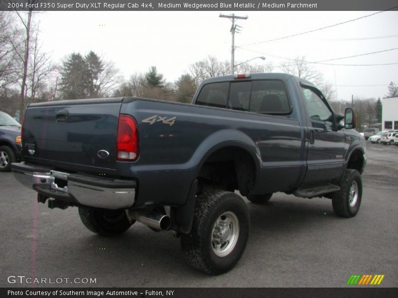 Medium Wedgewood Blue Metallic / Medium Parchment 2004 Ford F350 Super Duty XLT Regular Cab 4x4