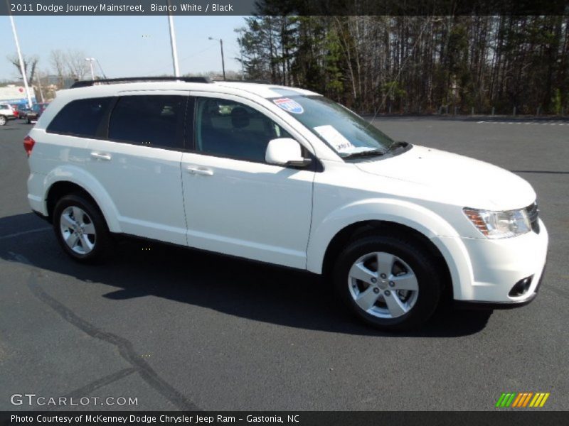 Bianco White / Black 2011 Dodge Journey Mainstreet