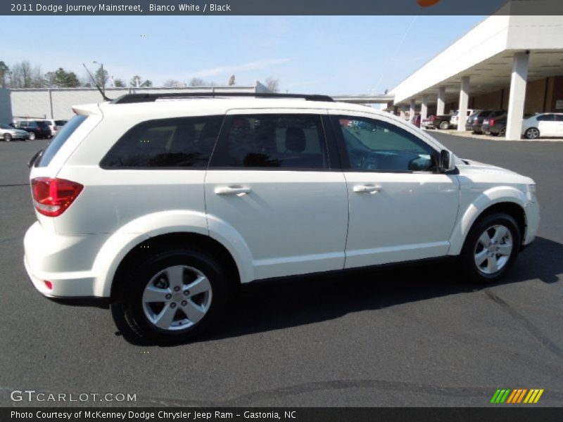 Bianco White / Black 2011 Dodge Journey Mainstreet