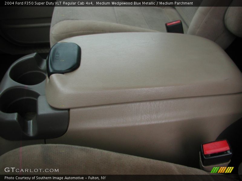 Medium Wedgewood Blue Metallic / Medium Parchment 2004 Ford F350 Super Duty XLT Regular Cab 4x4