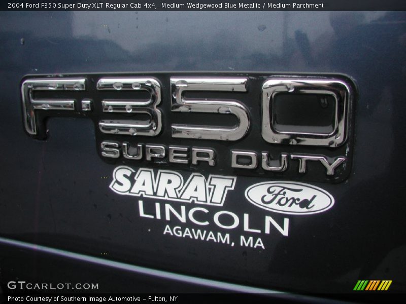 Medium Wedgewood Blue Metallic / Medium Parchment 2004 Ford F350 Super Duty XLT Regular Cab 4x4