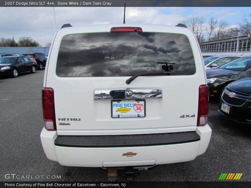 Stone White / Dark Slate Gray 2007 Dodge Nitro SLT 4x4