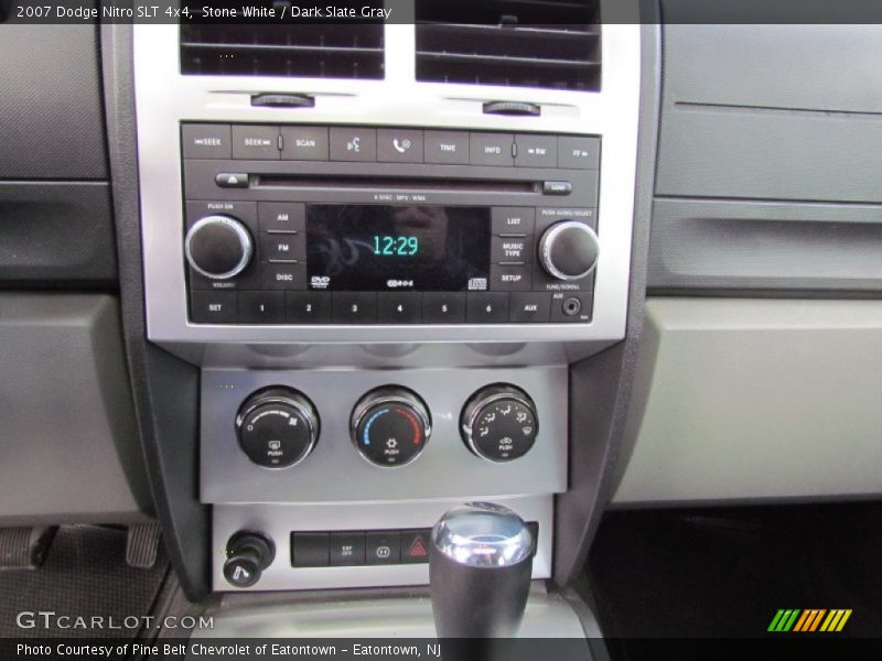 Stone White / Dark Slate Gray 2007 Dodge Nitro SLT 4x4