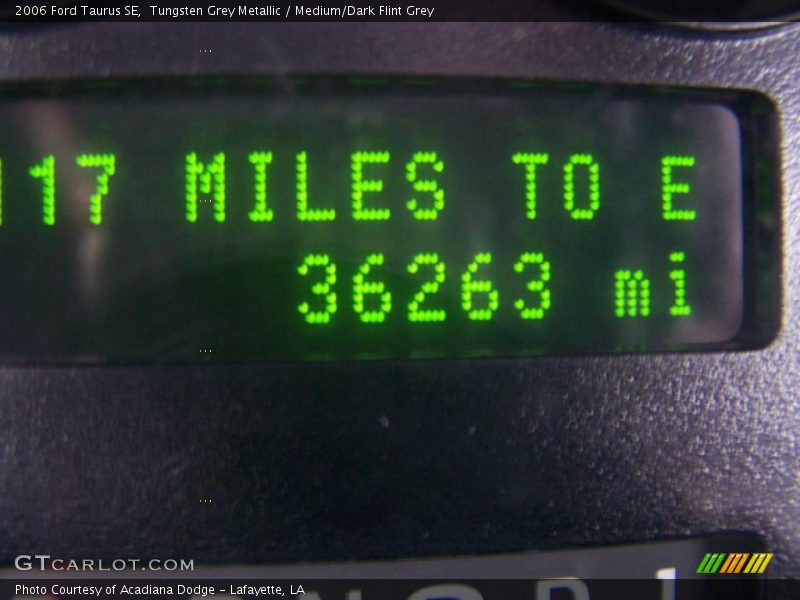 Tungsten Grey Metallic / Medium/Dark Flint Grey 2006 Ford Taurus SE