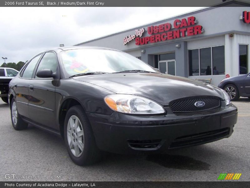 Black / Medium/Dark Flint Grey 2006 Ford Taurus SE