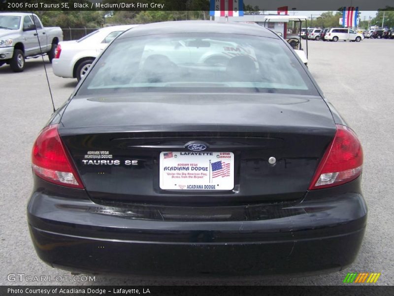 Black / Medium/Dark Flint Grey 2006 Ford Taurus SE