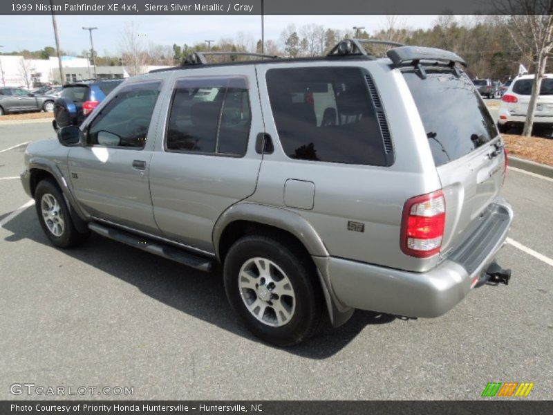 Sierra Silver Metallic / Gray 1999 Nissan Pathfinder XE 4x4
