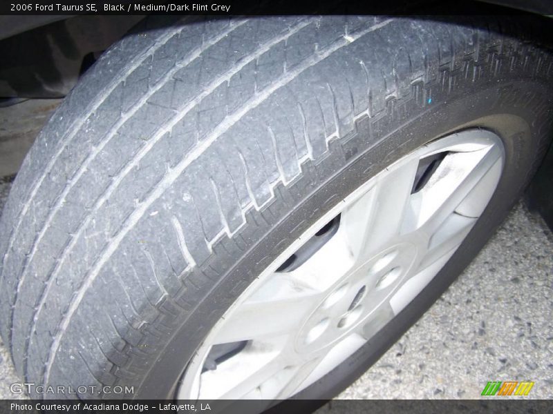 Black / Medium/Dark Flint Grey 2006 Ford Taurus SE