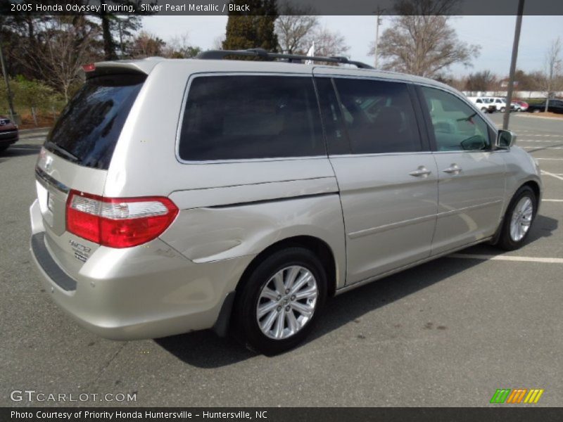 Silver Pearl Metallic / Black 2005 Honda Odyssey Touring
