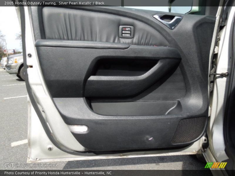 Silver Pearl Metallic / Black 2005 Honda Odyssey Touring