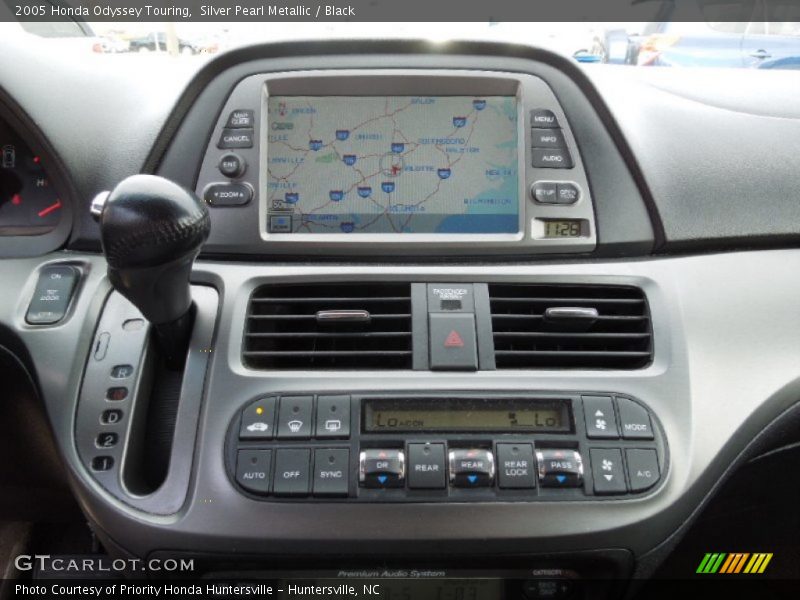 Silver Pearl Metallic / Black 2005 Honda Odyssey Touring
