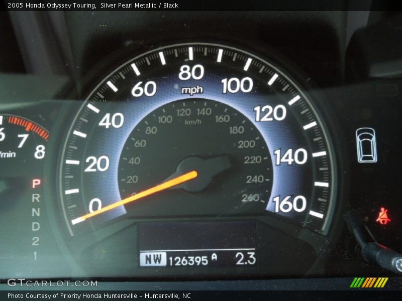 Silver Pearl Metallic / Black 2005 Honda Odyssey Touring