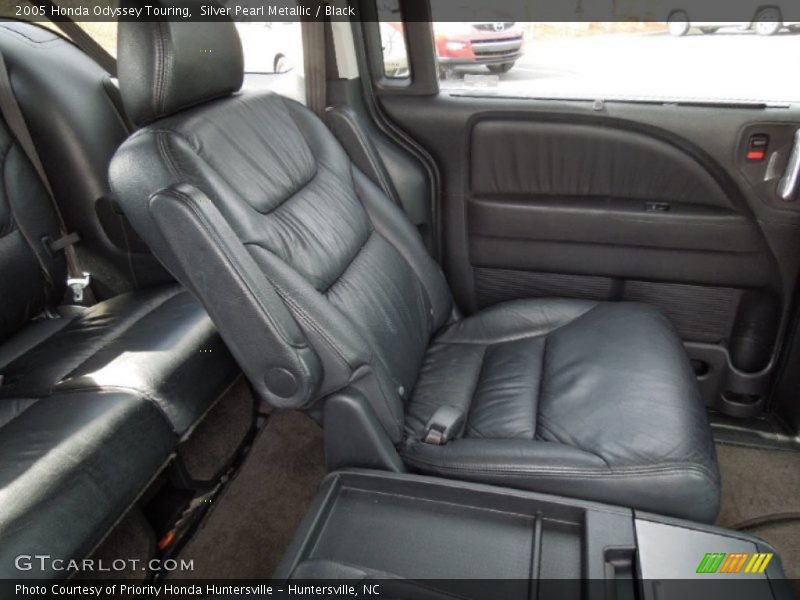 Silver Pearl Metallic / Black 2005 Honda Odyssey Touring