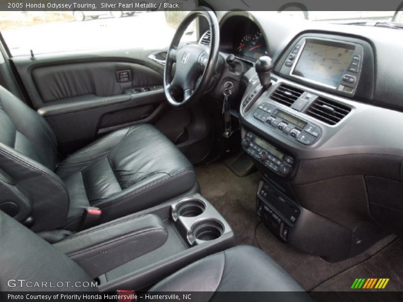 Silver Pearl Metallic / Black 2005 Honda Odyssey Touring