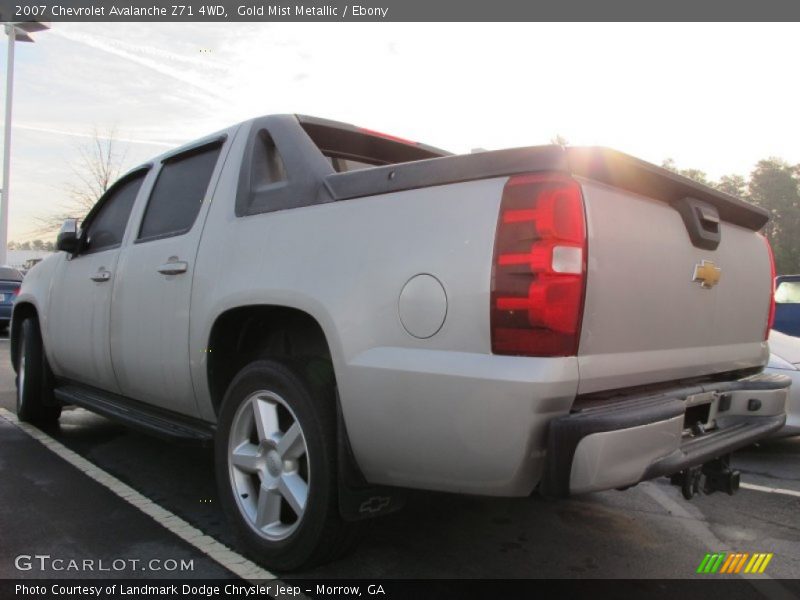 Gold Mist Metallic / Ebony 2007 Chevrolet Avalanche Z71 4WD