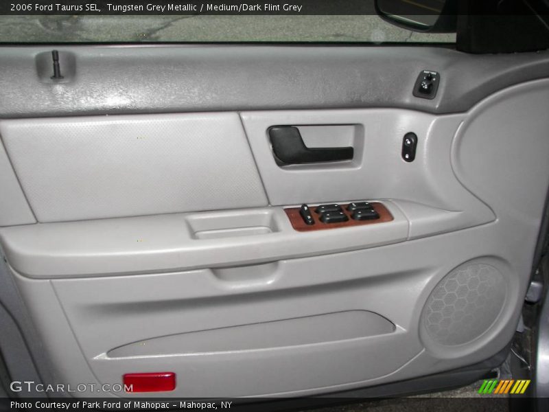 Tungsten Grey Metallic / Medium/Dark Flint Grey 2006 Ford Taurus SEL