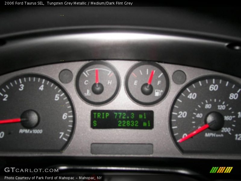 Tungsten Grey Metallic / Medium/Dark Flint Grey 2006 Ford Taurus SEL