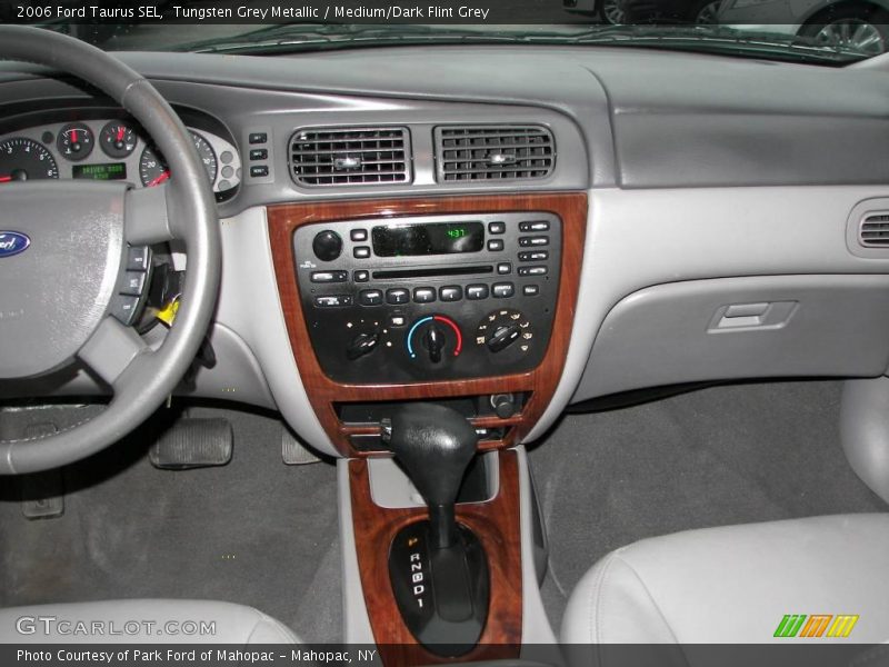 Tungsten Grey Metallic / Medium/Dark Flint Grey 2006 Ford Taurus SEL