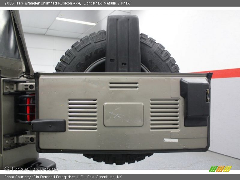 Light Khaki Metallic / Khaki 2005 Jeep Wrangler Unlimited Rubicon 4x4