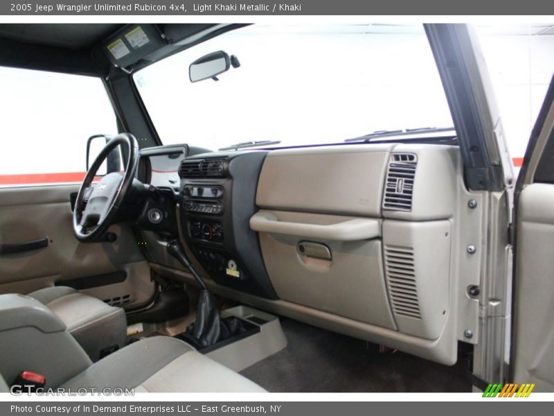 Dashboard of 2005 Wrangler Unlimited Rubicon 4x4