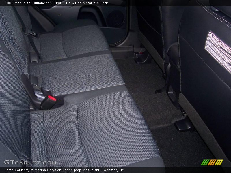 Rally Red Metallic / Black 2009 Mitsubishi Outlander SE 4WD