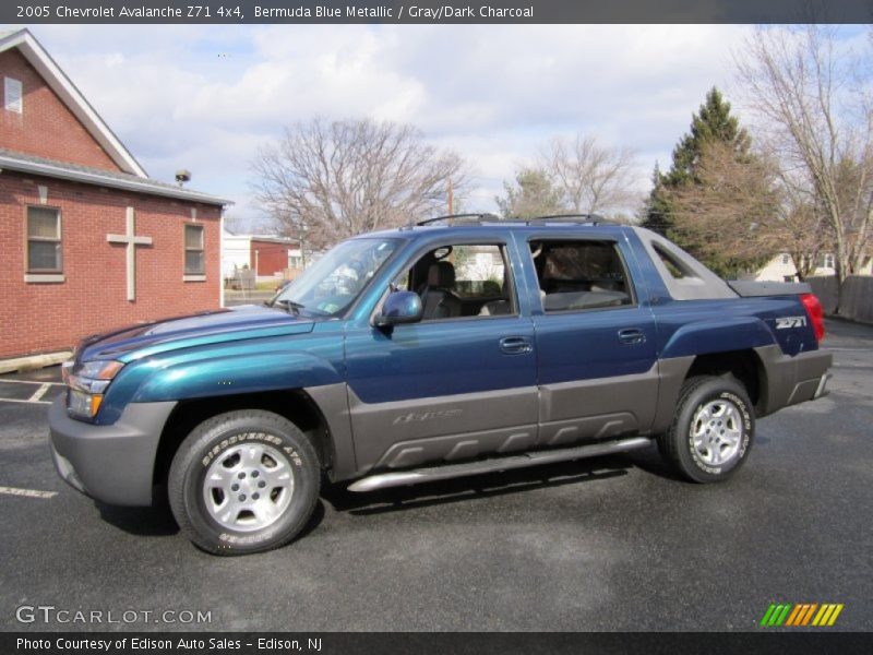 Bermuda Blue Metallic / Gray/Dark Charcoal 2005 Chevrolet Avalanche Z71 4x4