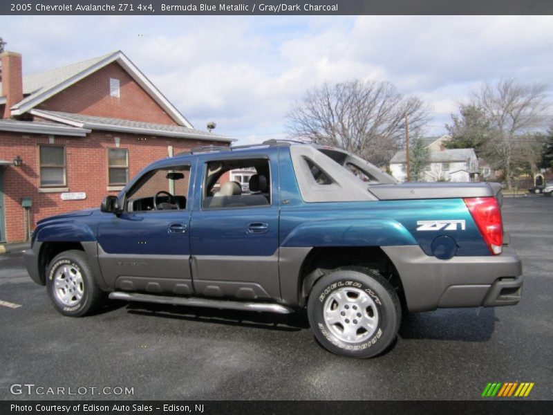 Bermuda Blue Metallic / Gray/Dark Charcoal 2005 Chevrolet Avalanche Z71 4x4