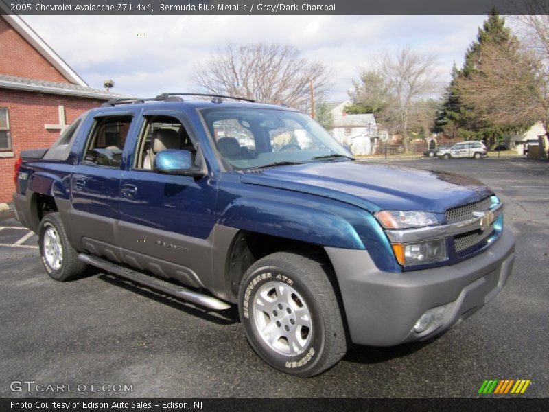 Bermuda Blue Metallic / Gray/Dark Charcoal 2005 Chevrolet Avalanche Z71 4x4