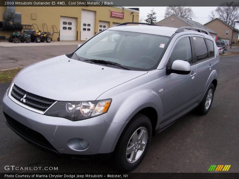 Cool Silver Metallic / Black 2009 Mitsubishi Outlander ES 4WD