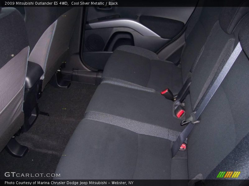 Cool Silver Metallic / Black 2009 Mitsubishi Outlander ES 4WD