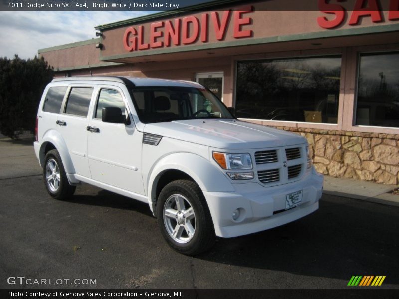 Bright White / Dark Slate Gray 2011 Dodge Nitro SXT 4x4