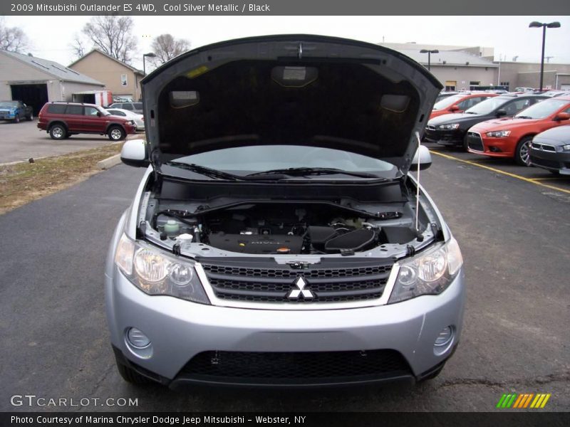 Cool Silver Metallic / Black 2009 Mitsubishi Outlander ES 4WD