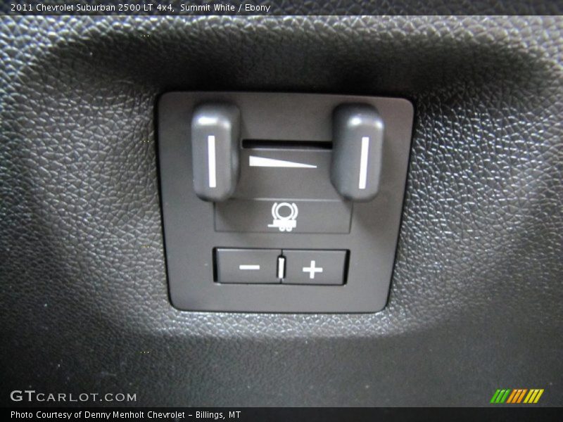 Summit White / Ebony 2011 Chevrolet Suburban 2500 LT 4x4